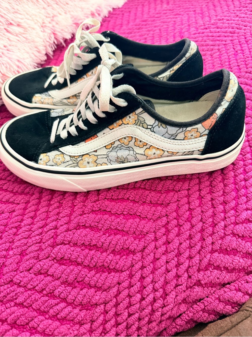 Vans Decon Floral Black Suede Old Skool low tops Unisex Sneakers W9 - Picture 3 of 9